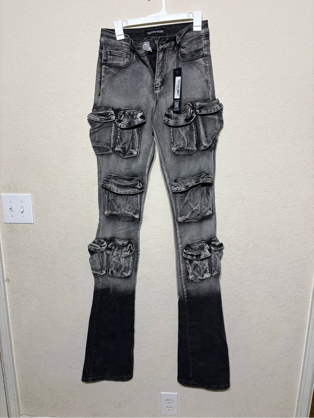 Rockstar original Men's Black & Gray Multi-Pocket Cargo Flare Pants 30x44